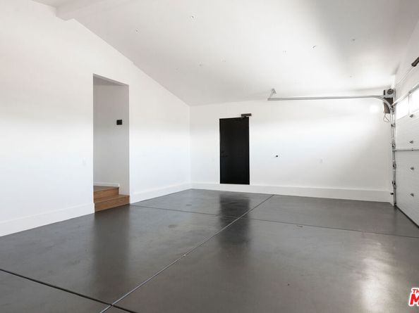 745 Sunset Avenue, Venice CA 90291