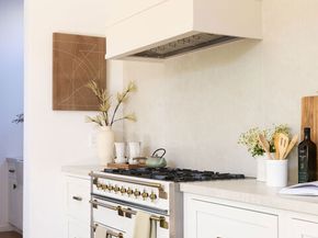 745 Sunset Avenue, Venice CA 90291