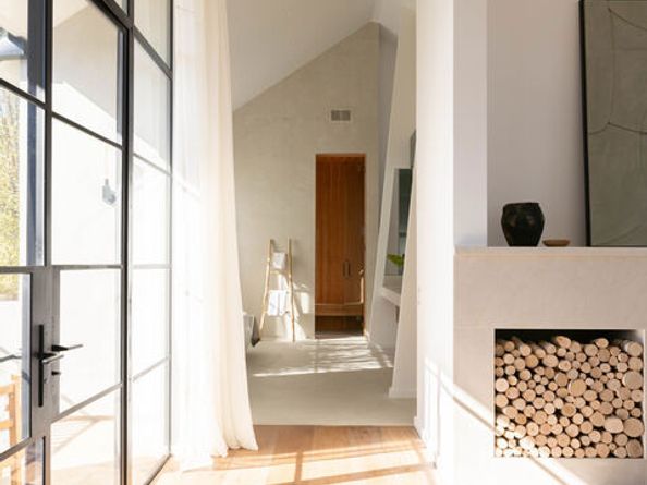 745 Sunset Avenue, Venice CA 90291