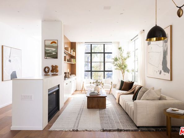 745 Sunset Avenue, Venice CA 90291