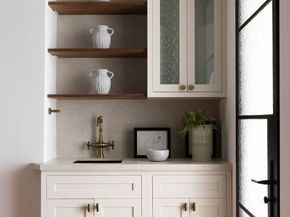 745 Sunset Avenue, Venice CA 90291