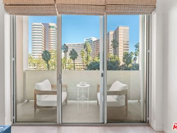 388 E Ocean Boulevard