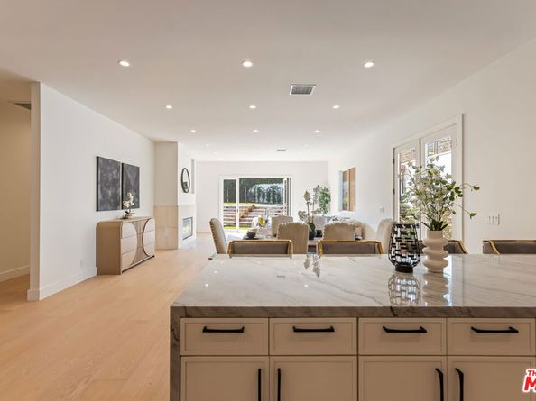 5110 Orange Place, Los Angeles CA 90008