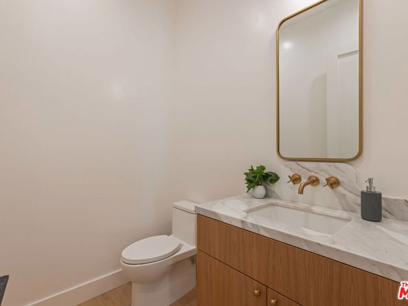 5110 Orange Place, Los Angeles CA 90008