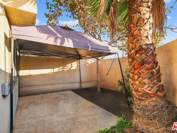 1503 E Gage Avenue, Los Angeles CA 90001