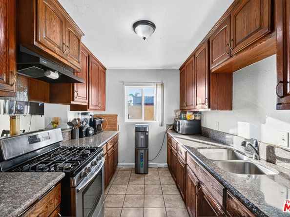 1503 E Gage Avenue, Los Angeles CA 90001