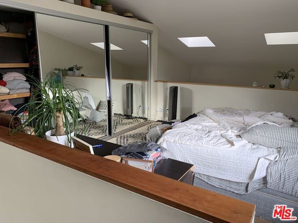 560 Westminster Avenue, Venice CA 90291