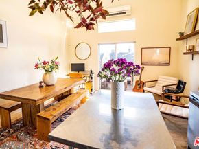 560 Westminster Avenue, Venice CA 90291