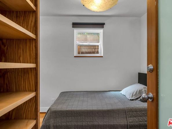 560 Westminster Avenue, Venice CA 90291