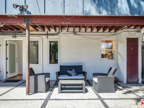 560 Westminster Avenue, Venice CA 90291