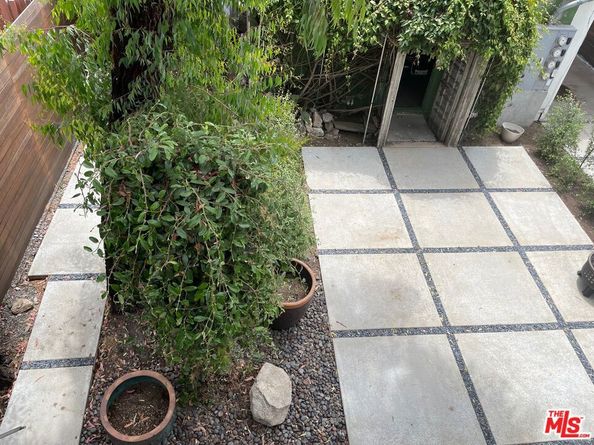 560 Westminster Avenue, Venice CA 90291