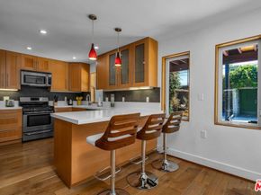 560 Westminster Avenue, Venice CA 90291