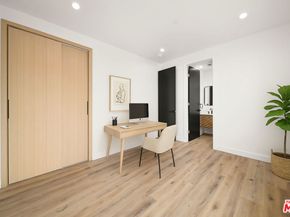 1518 Magnolia Avenue, Los Angeles CA 90006