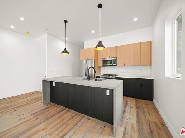 1518 Magnolia Avenue, Los Angeles CA 90006