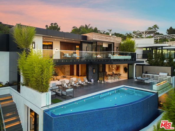 9410 Sierra Mar Place, Los Angeles CA 90069