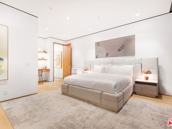 9410 Sierra Mar Place, Los Angeles CA 90069