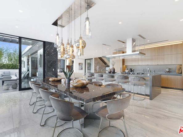 9410 Sierra Mar Place, Los Angeles CA 90069