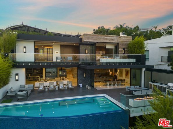 9410 Sierra Mar Place, Los Angeles CA 90069