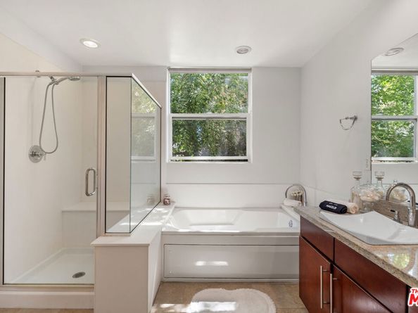 14412 Killion Street 205, Sherman Oaks CA 91401