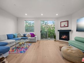 108 S Croft Avenue 102, Los Angeles CA 90048