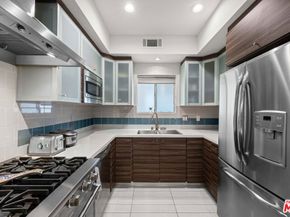 108 S Croft Avenue 102, Los Angeles CA 90048