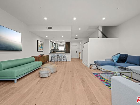 108 S Croft Avenue 102, Los Angeles CA 90048