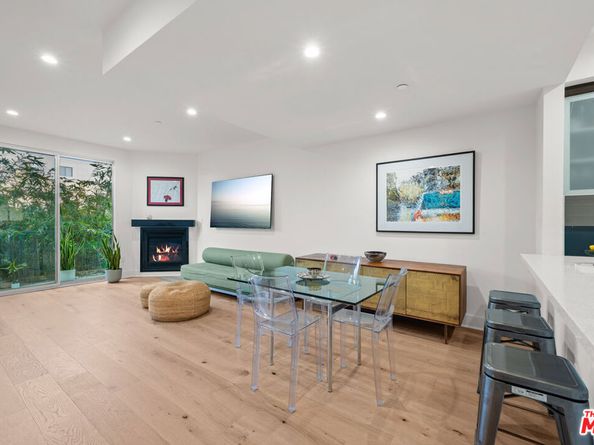 108 S Croft Avenue 102, Los Angeles CA 90048