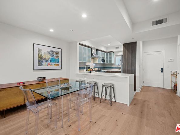 108 S Croft Avenue 102, Los Angeles CA 90048