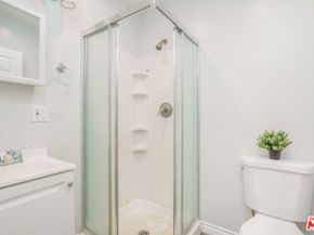 406 S St Andrews Place, Los Angeles CA 90020