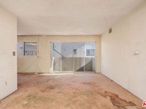 406 S St Andrews Place, Los Angeles CA 90020