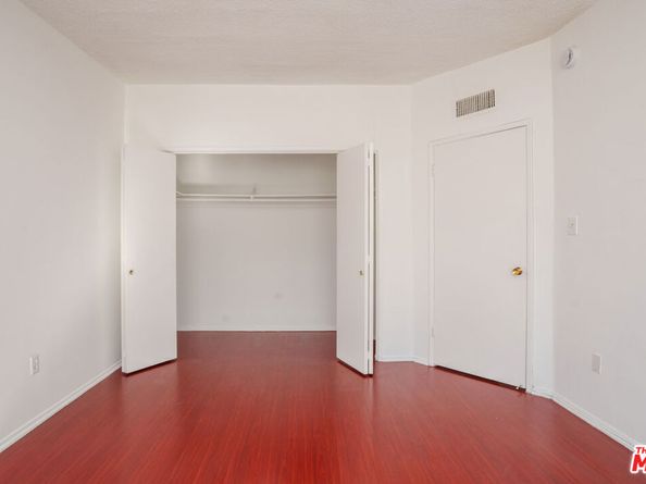 406 S St Andrews Place, Los Angeles CA 90020