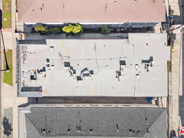 406 S St Andrews Place, Los Angeles CA 90020