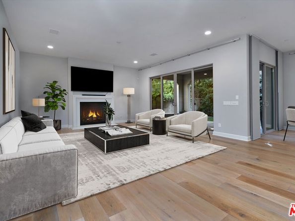 14608 Mccormick Street, Sherman Oaks CA 91411