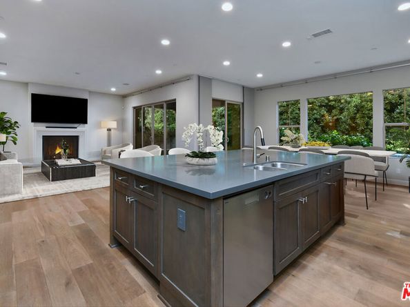 14608 Mccormick Street, Sherman Oaks CA 91411