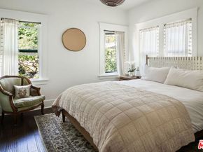 379 N Wilton Place, Los Angeles CA 90004