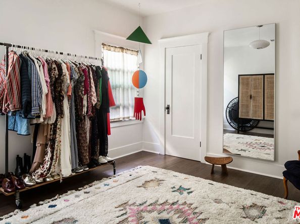 379 N Wilton Place, Los Angeles CA 90004