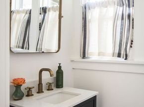 379 N Wilton Place, Los Angeles CA 90004