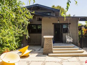 379 N Wilton Place, Los Angeles CA 90004