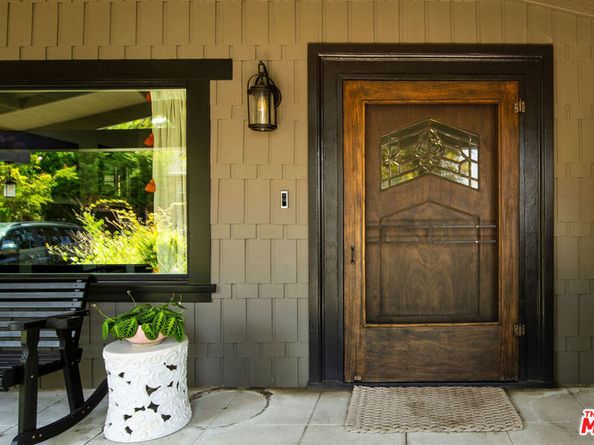 379 N Wilton Place, Los Angeles CA 90004