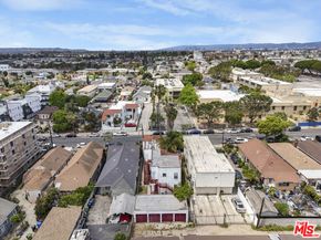 1716 Magnolia Avenue, Los Angeles CA 90006