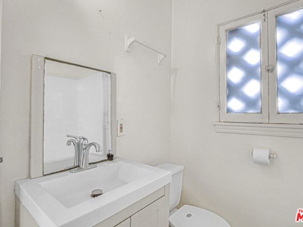 1716 Magnolia Avenue, Los Angeles CA 90006