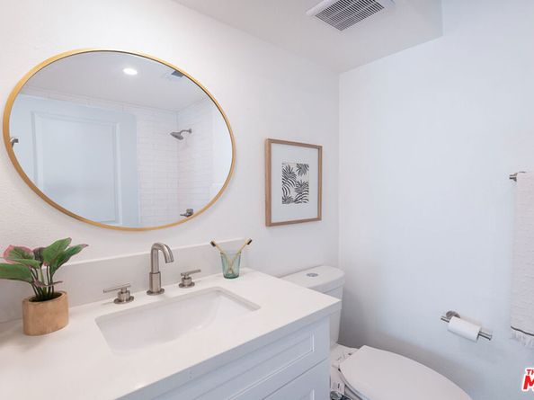 839 Larrabee Street 6, West Hollywood CA 90069