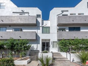 839 Larrabee Street 6, West Hollywood CA 90069