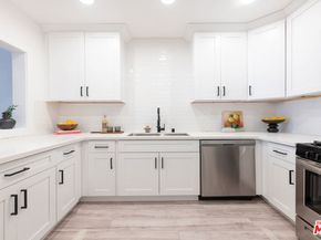 839 Larrabee Street 6, West Hollywood CA 90069