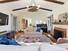 1248 N Everett Street, Glendale CA 91207