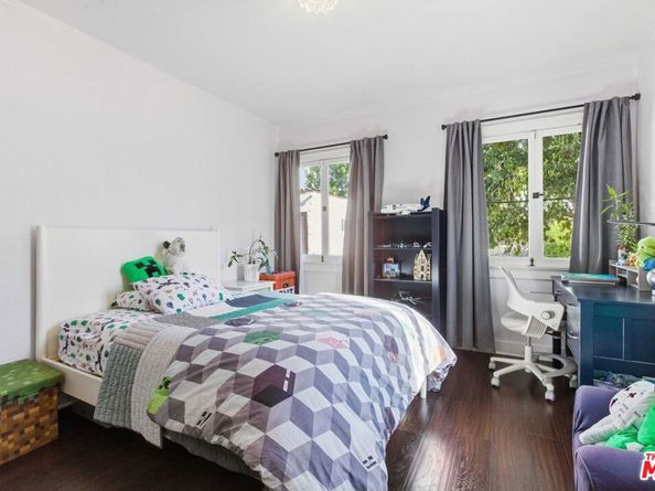 1248 N Everett Street, Glendale CA 91207