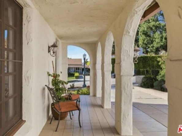 1248 N Everett Street, Glendale CA 91207