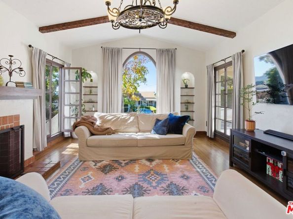 1248 N Everett Street, Glendale CA 91207