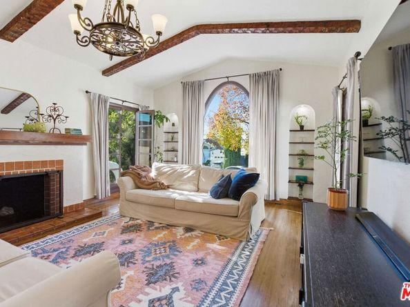 1248 N Everett Street, Glendale CA 91207