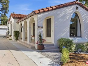 1248 N Everett Street, Glendale CA 91207